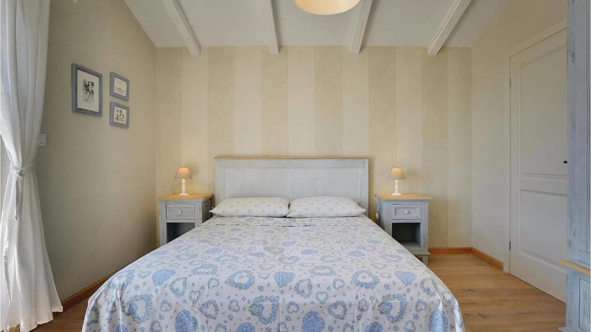 Σπίτι διακοπών 4 Bedroom Lovely Home In Fažana
